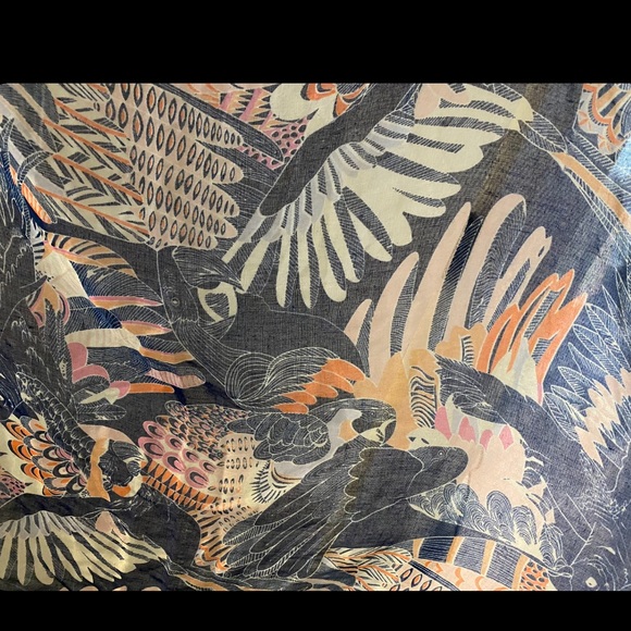 Scarf with pattern - Picture 5 of 8